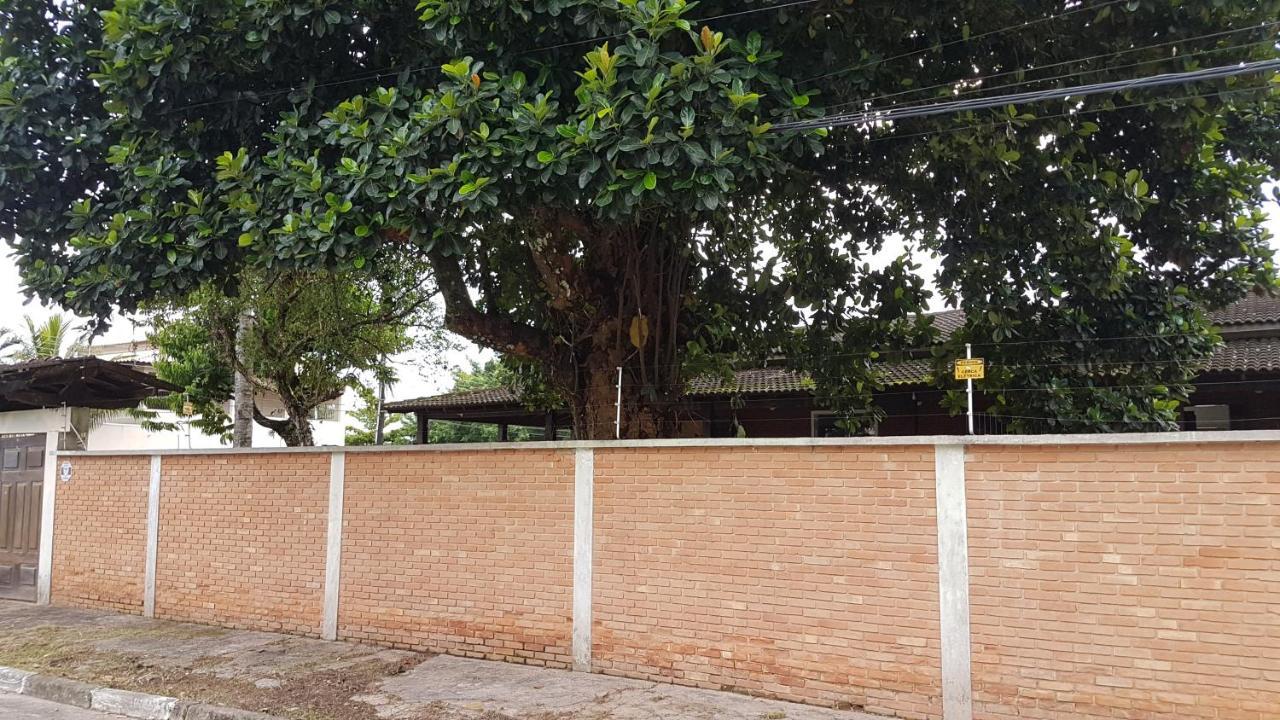 Hospedagem econômica, Suítes Flor de Maria na Martin de Sá Caraguatatuba Exterior foto